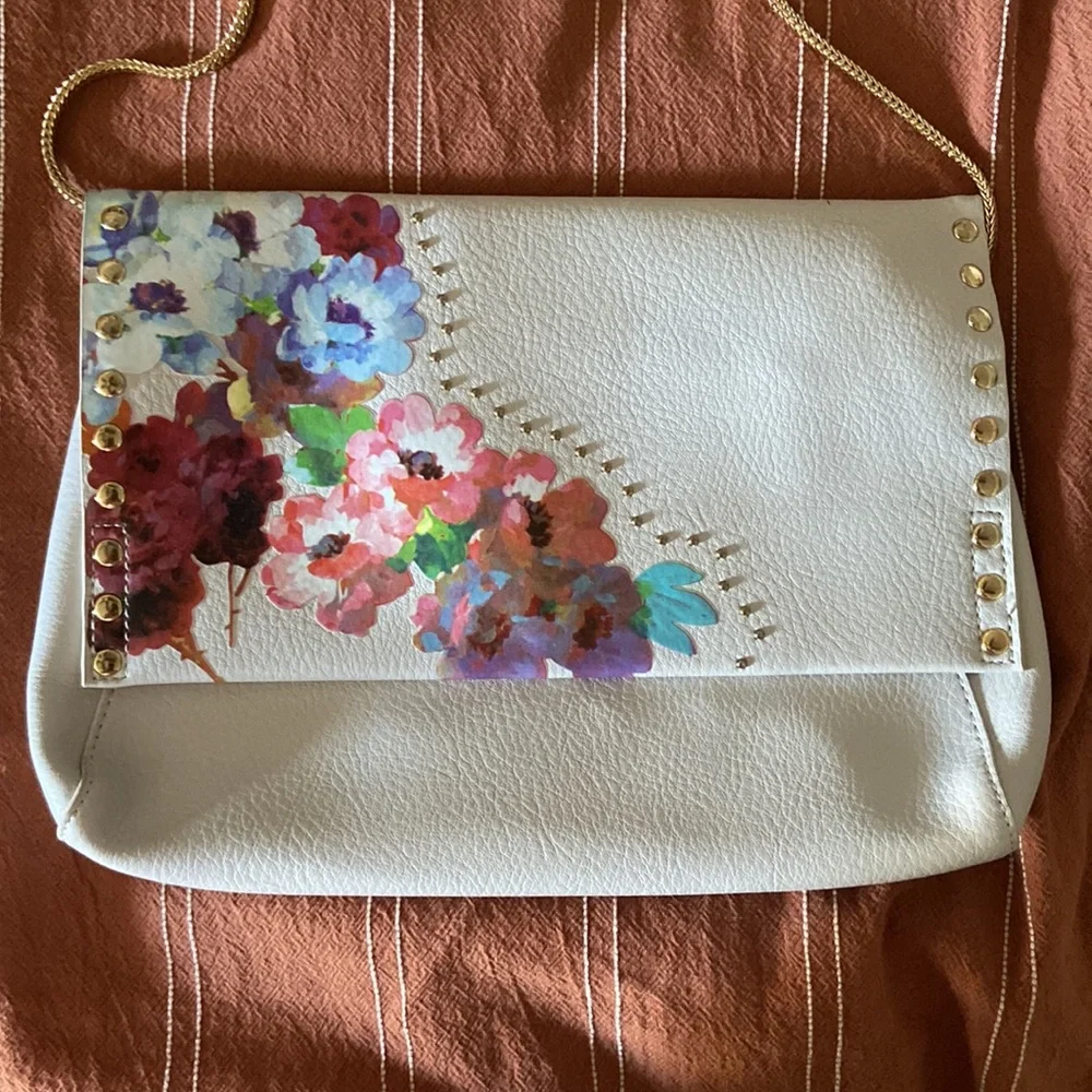 Off White Clutch w/ Gold Accents - Picture 2 of 4